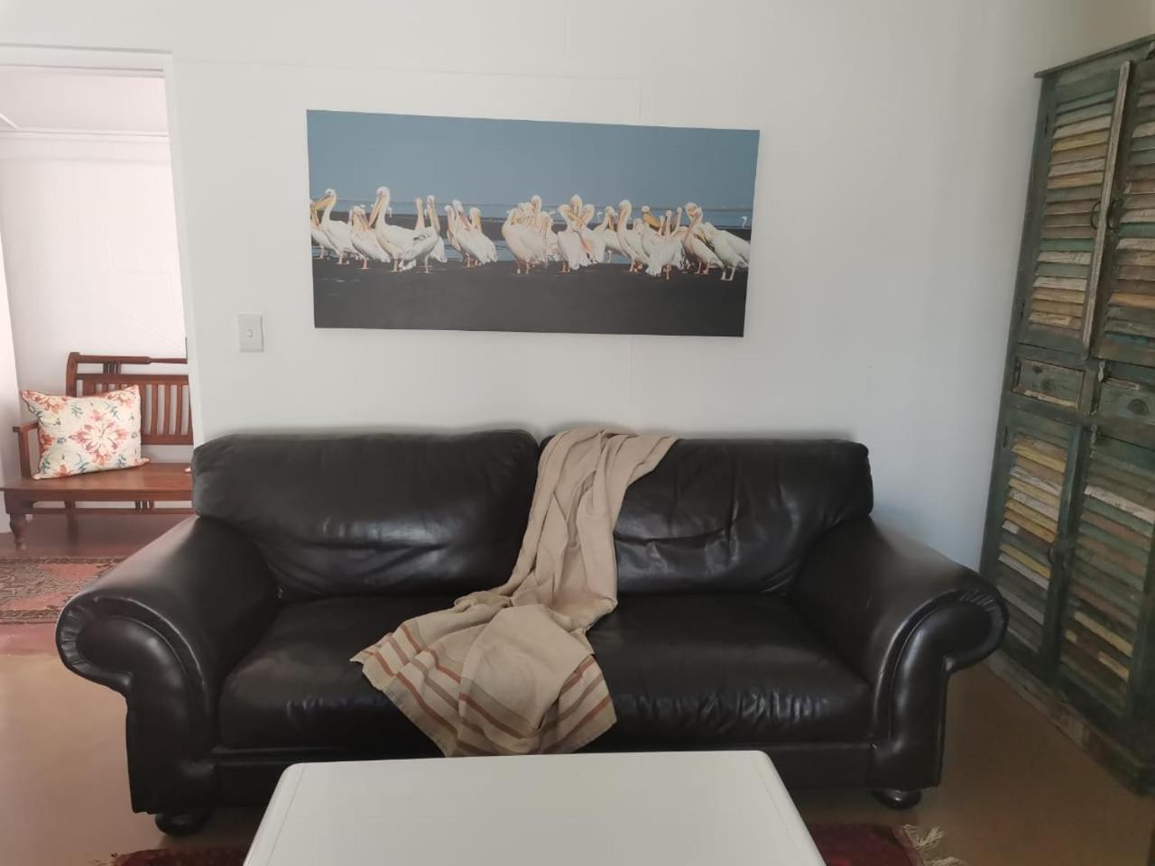 The Rez Guesthouse Walvis Bay Bagian luar foto