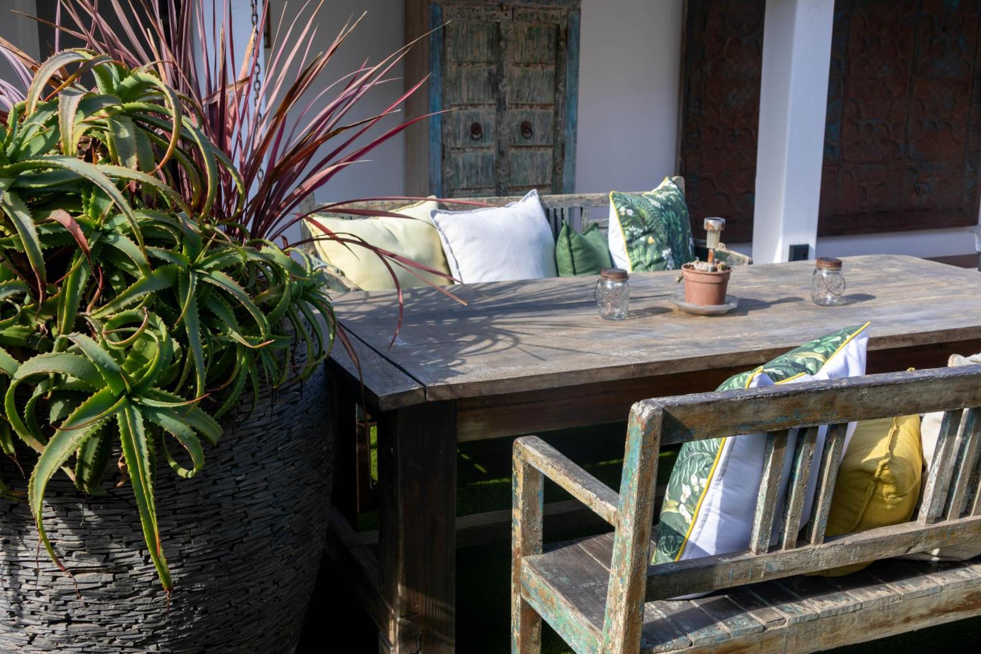 The Rez Guesthouse Walvis Bay Bagian luar foto