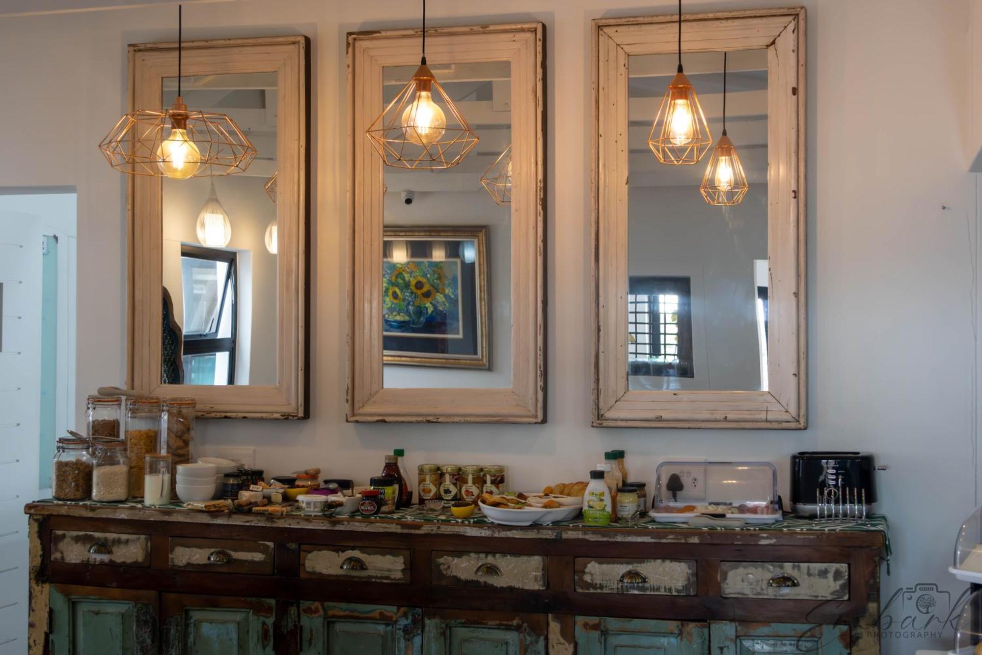 The Rez Guesthouse Walvis Bay Bagian luar foto