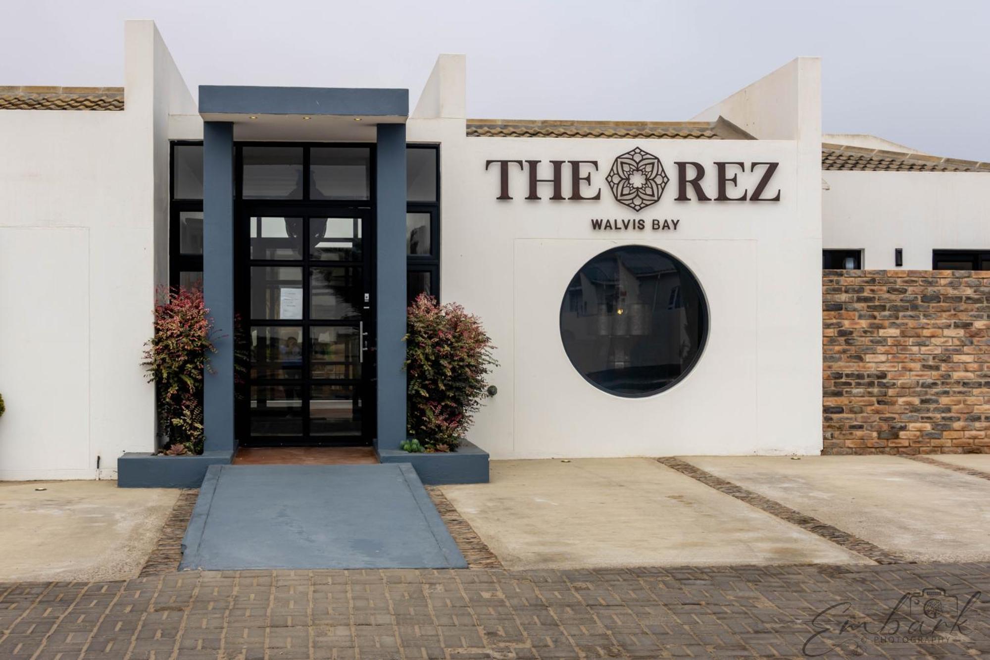 The Rez Guesthouse Walvis Bay Bagian luar foto